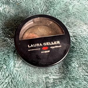 Laura Geller MARBLE MATTE BAKED SHADOW -  PEACHES N CREAM/GREEN TEA